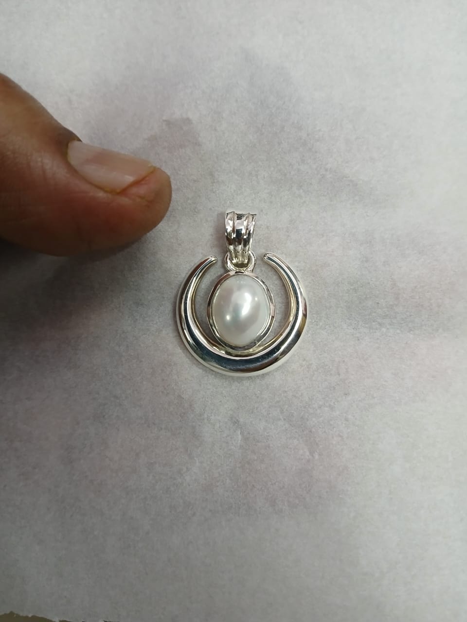 Moti Pendant